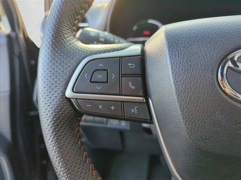 Certified 2023 Toyota Sienna XSE w/ XSE Plus Package image 17