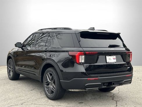 New 2026 Ford Explorer ST-Line w/ ST-Line Street Pack image 26