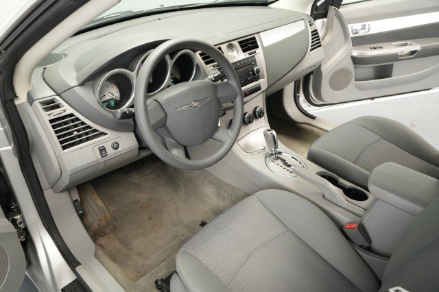 Used 2008 Chrysler Sebring Touring FWD image 23