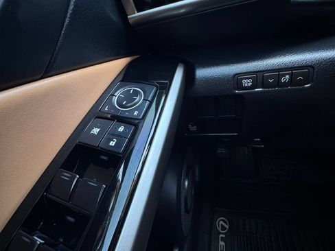 Used 2015 Lexus IS 250 AWD w/ Navigation System Package image 11