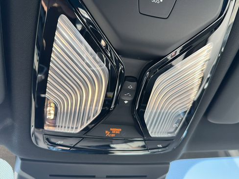 New 2026 BMW X5 xDrive40i w/ M Sport Package image 28