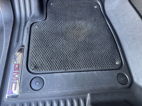 Used 2024 GMC Sierra 2500 AT4X image 17