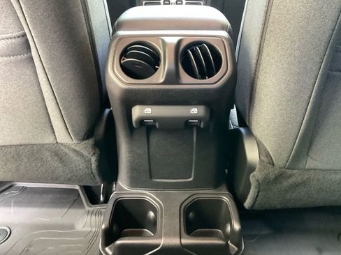 New 2025 Jeep Gladiator Sport image 22