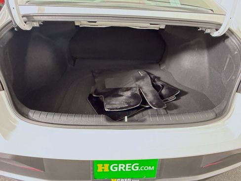 Used 2024 Hyundai Elantra SEL image 35