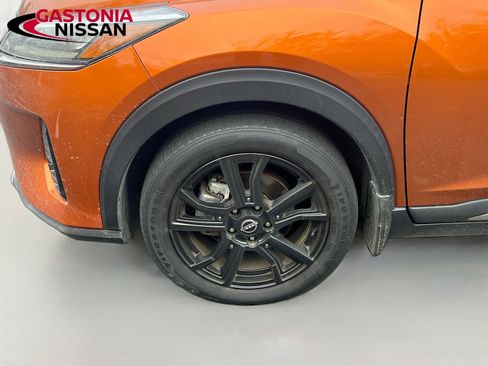 Used 2022 Nissan Kicks SR image 34