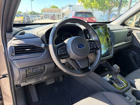 Certified 2025 Subaru Forester Premium AWD/4WD image 20