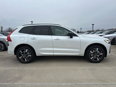 New 2026 Volvo XC60 B5 Plus w/ Climate Package image 8