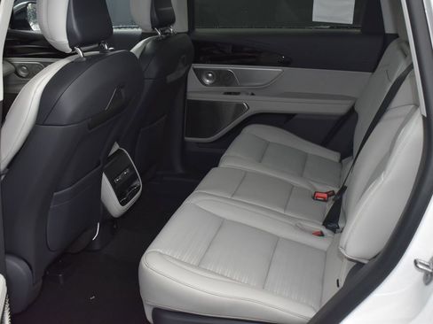 New 2026 Lincoln Nautilus Reserve image 11