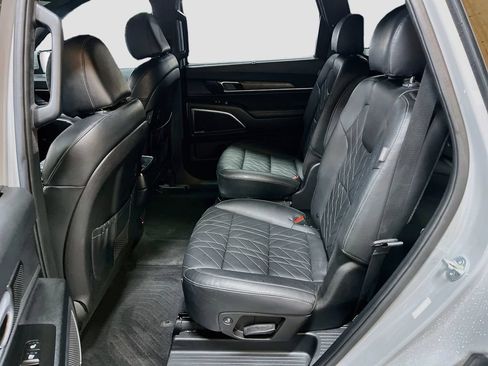 Used 2023 Kia Telluride SX Prestige X-Pro AWD/4WD image 26