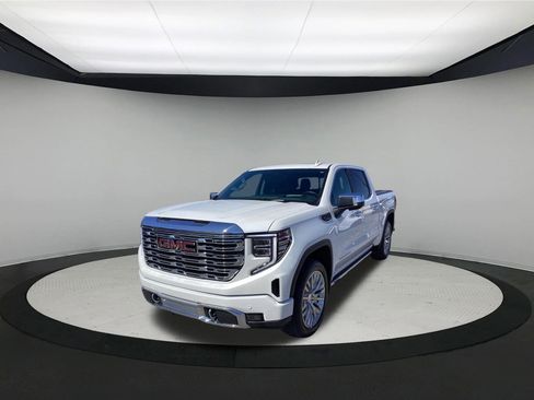 Used 2024 GMC Sierra 1500 Denali w/ Denali Reserve Package image 4