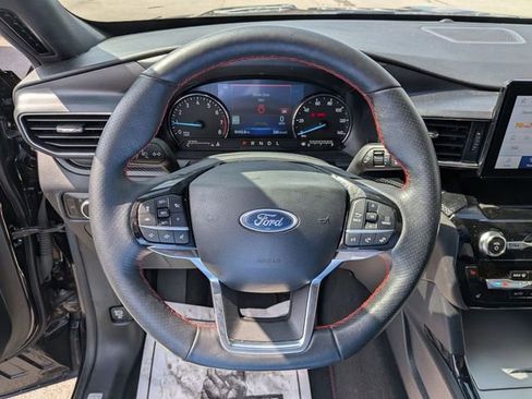 Certified 2023 Ford Explorer ST-Line w/ Class IV Trailer Tow Package AWD/4WD image 9