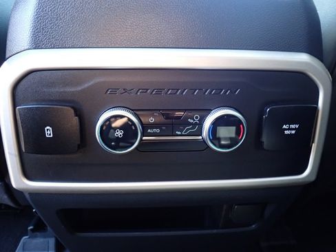 Used 2023 Ford Expedition Max XLT AWD/4WD image 12