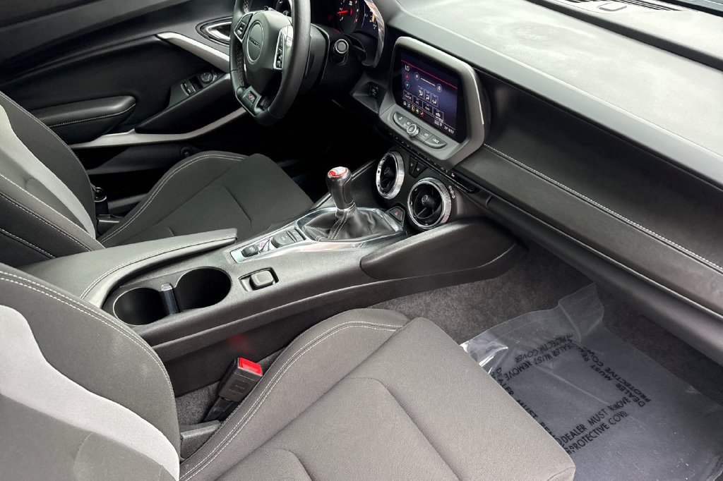 Used 2019 Chevrolet Camaro SS RWD image 16