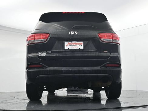 Used 2017 Kia Sorento FWD w/ LX Convenience Package image 40