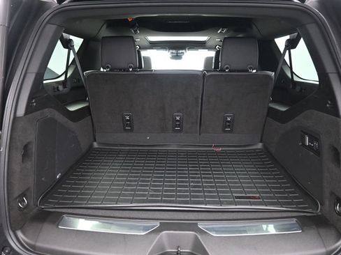 Used 2024 Cadillac Escalade ESV Premium Luxury RWD image 22