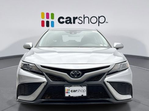 Used 2023 Toyota Camry SE image 8