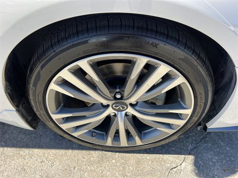 Used 2022 INFINITI Q50 Sensory image 9