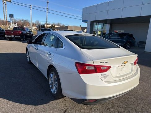 Used 2018 Chevrolet Malibu LT image 13