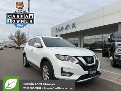 Used 2017 Nissan Rogue SV