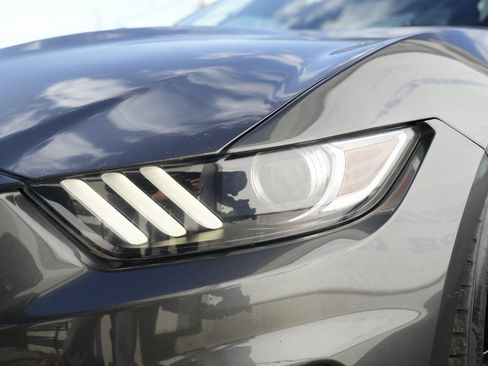 Used 2017 Ford Mustang Shelby GT350 image 23