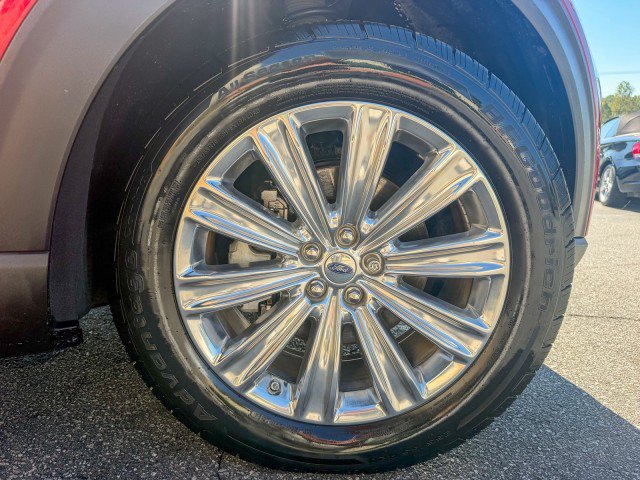 Used 2020 Ford Explorer Limited w/ Class III Trailer Tow Package AWD/4WD image 24
