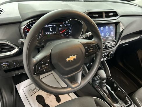 Used 2023 Chevrolet TrailBlazer LT w/ Convenience Package AWD/4WD image 4