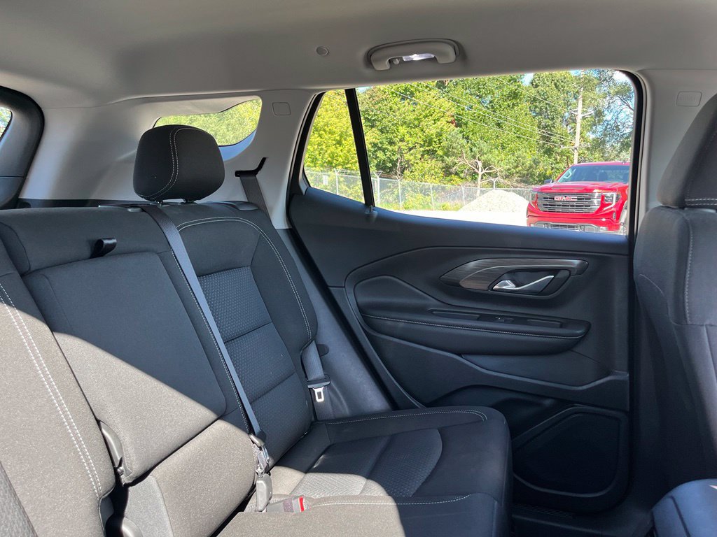 Used 2023 GMC Terrain SLE AWD/4WD image 37
