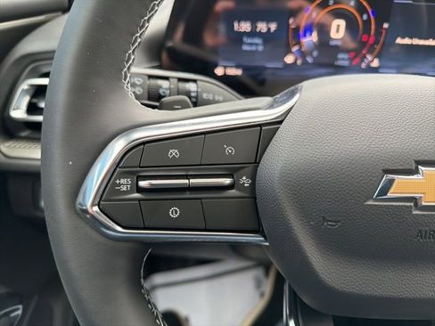 New 2026 Chevrolet Traverse LT w/ Sun and Wheel Package FWD image 13