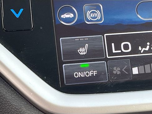 Used 2024 Subaru Ascent Premium w/ Convenience Package image 19