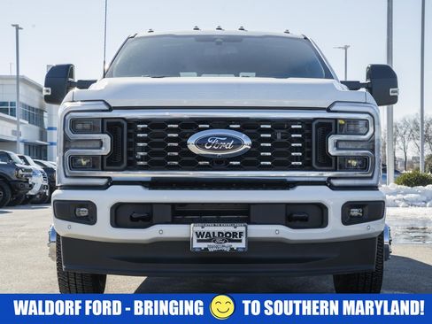 Used 2025 Ford F350 Platinum image 2