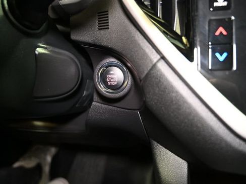 Used 2025 Subaru Ascent Premium image 34