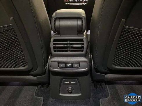 Used 2024 Audi Q4 e-tron Premium Plus image 70