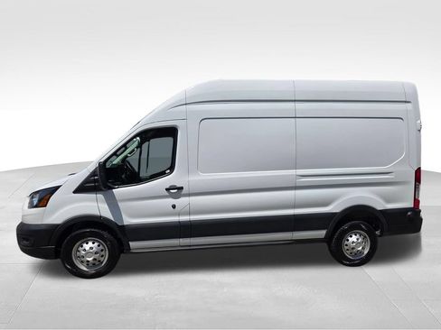 Used 2025 Ford Transit 250 148 High Roof AWD image 17