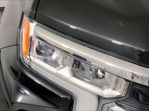 Used 2023 Chevrolet Silverado 1500 LT AWD/4WD image 26