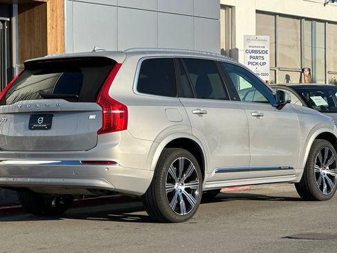 Used 2023 Volvo XC90 T8 Core image 2
