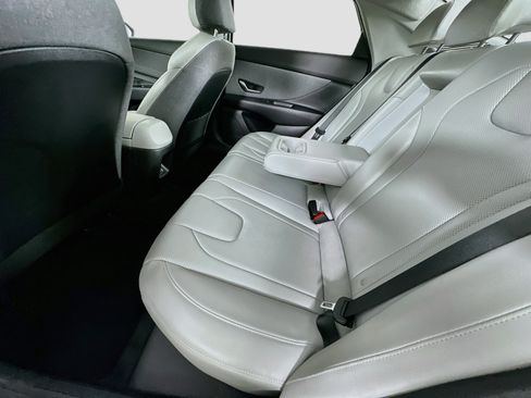 Used 2024 Hyundai Elantra Limited FWD image 27
