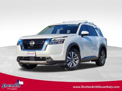 Certified 2025 Nissan Pathfinder SL
