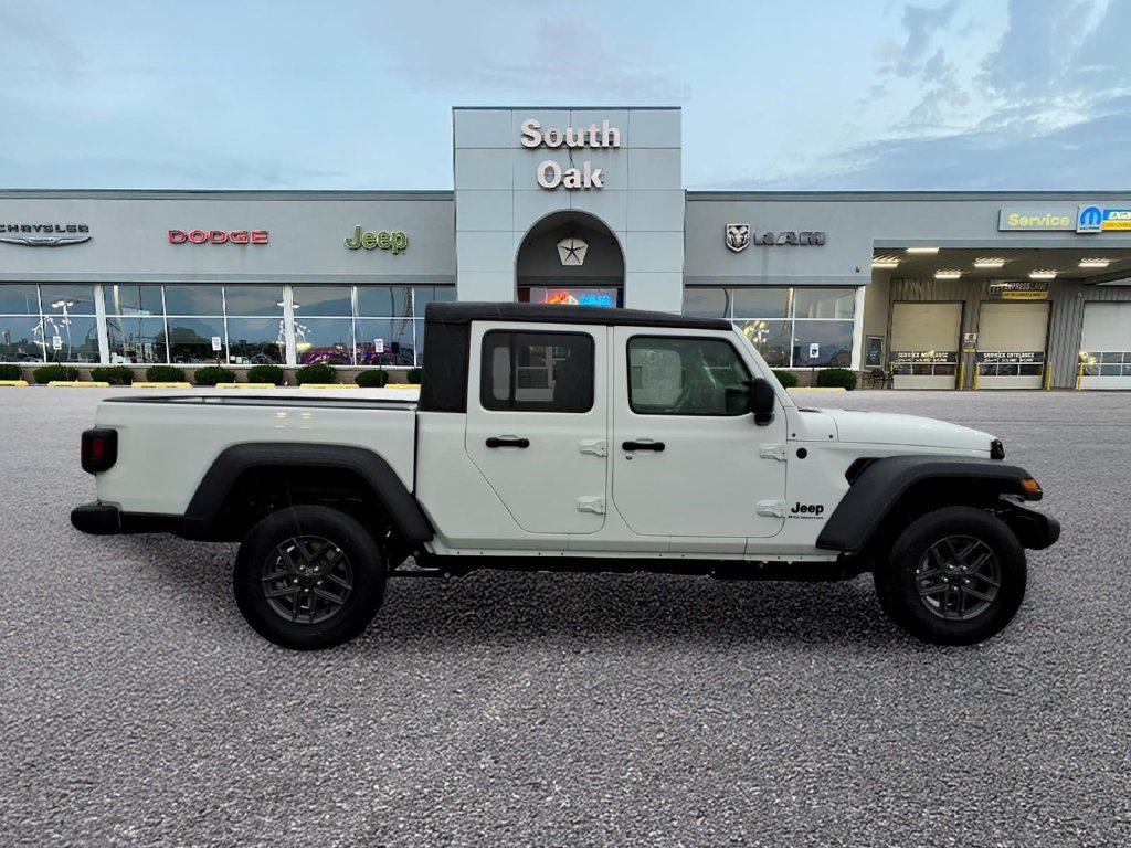 New 2027 Jeep Gladiator Sport AWD/4WD image 2