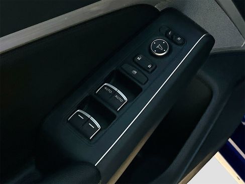 Used 2024 Acura Integra A-Spec image 17