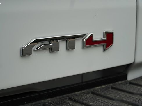 New 2026 GMC Sierra 1500 AT4 w/ AT4 Premium Package image 8