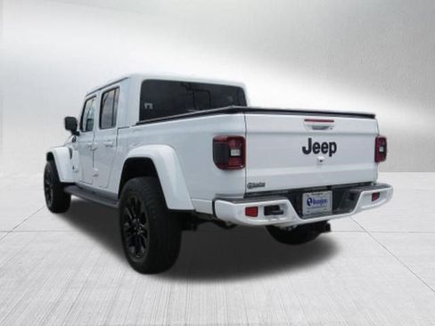 Used 2023 Jeep Gladiator Overland AWD/4WD image 5