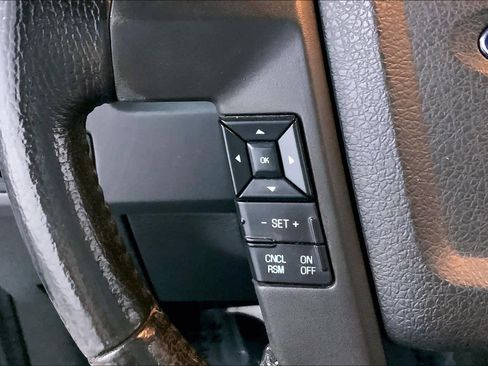 Used 2013 Ford F150 XLT w/ Luxury Equipment Group image 20