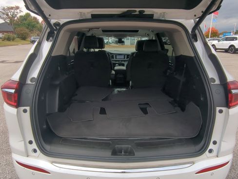 Used 2021 Buick Enclave Avenir w/ Avenir Technology Package image 24