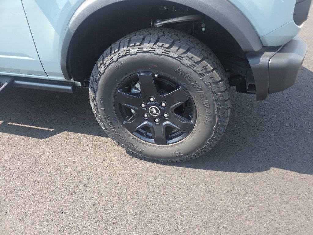 Used 2023 Ford Bronco Black Diamond AWD/4WD image 20