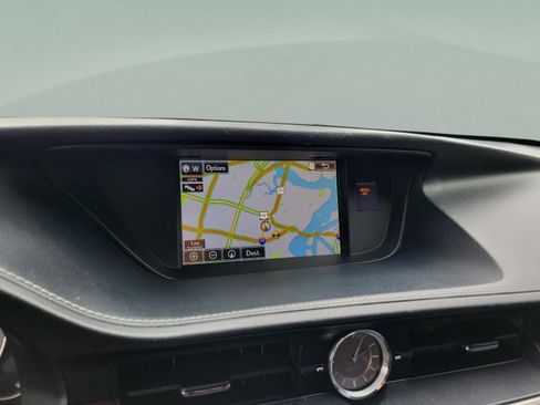 Used 2016 Lexus ES 350 image 16