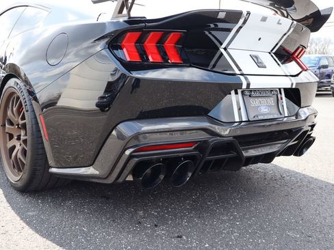Used 2024 Ford Mustang GT Premium w/ GT Performance Package RWD image 19