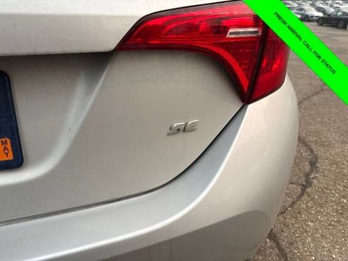 Used 2019 Toyota Corolla SE FWD image 10