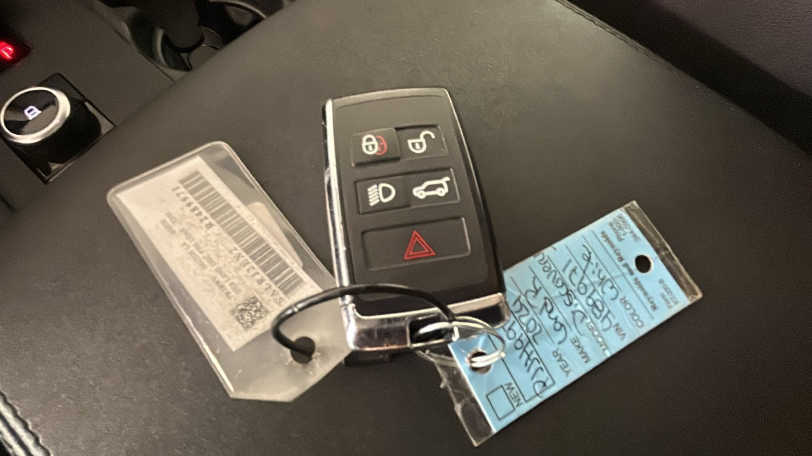 Used 2024 Land Rover Discovery S AWD/4WD image 22