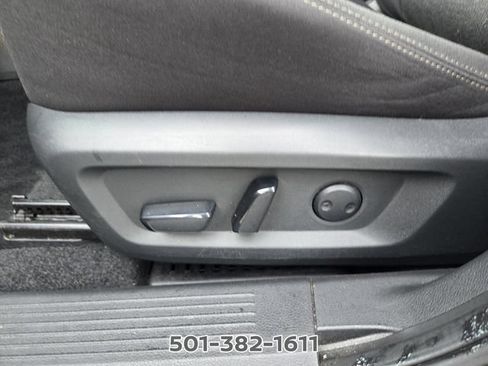 Used 2024 Nissan Rogue SV AWD/4WD image 18