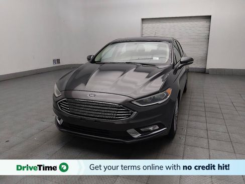 Used 2017 Ford Fusion SE w/ Fusion SE Technology Package FWD image 1